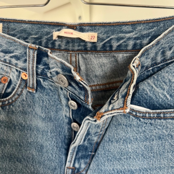 Levi’s jeans ⋆⋅☆⋅⋆Wedgie icon fit - Picture 2 of 6